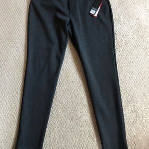 Woman’s Black Stretch pants size L